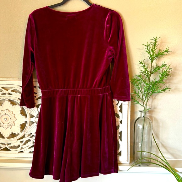 PRICE FIRM Urban Outfitters Pink Velvet Romper - Picture 10 of 12